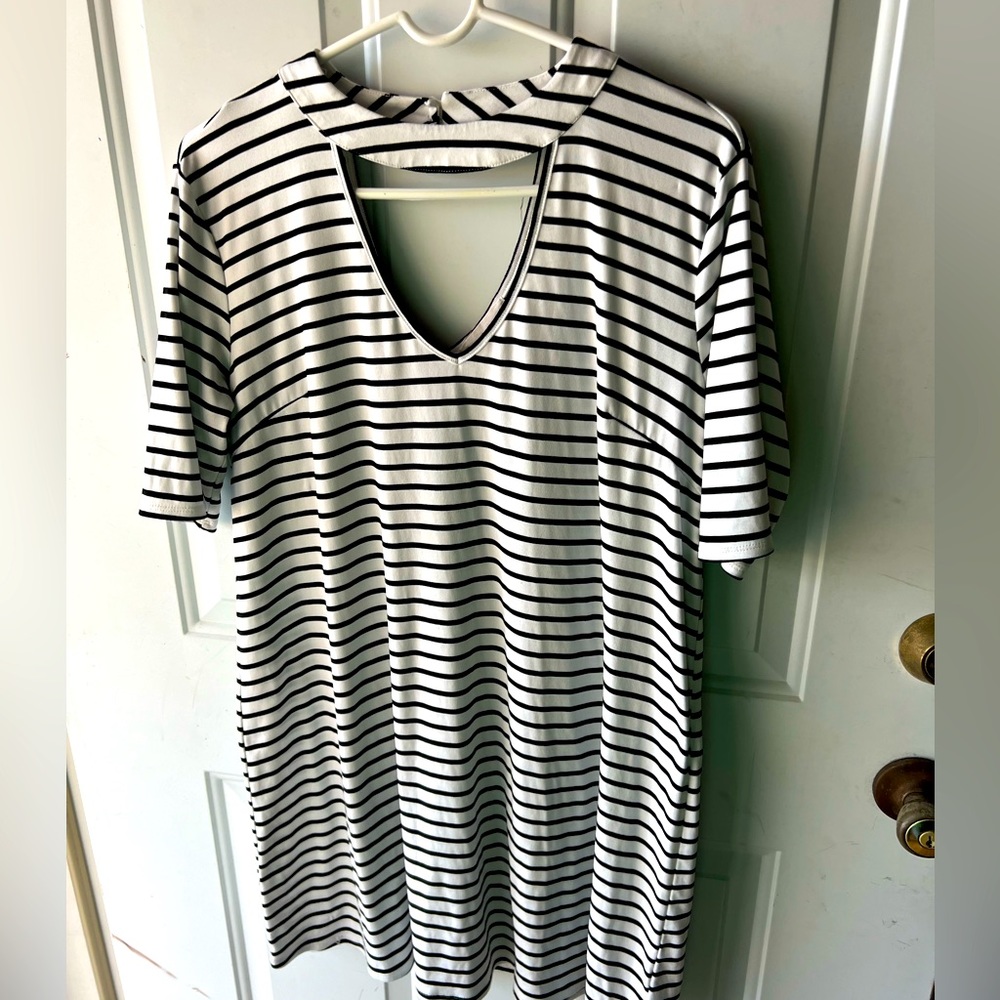 Womens shirt size L
